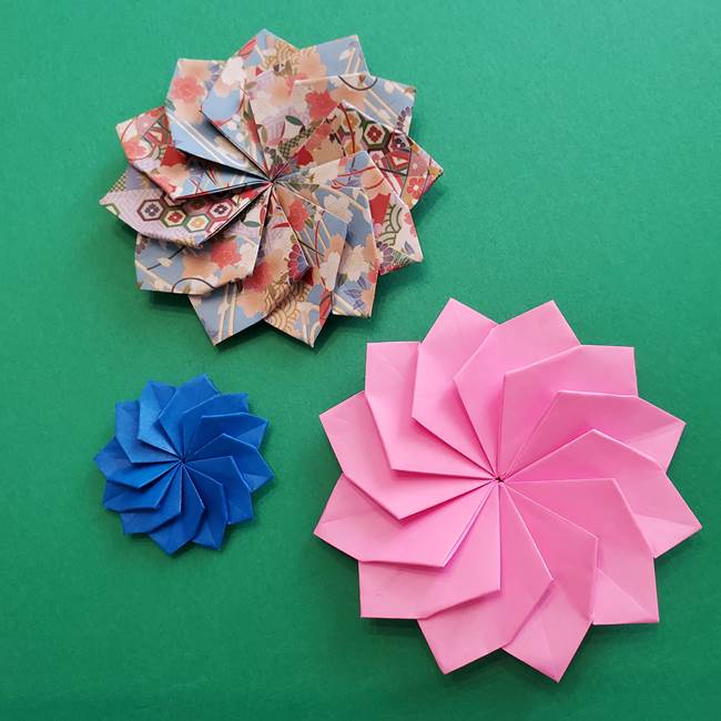 折り紙の花ダリア(12枚)の折り方作り方②折る(27)