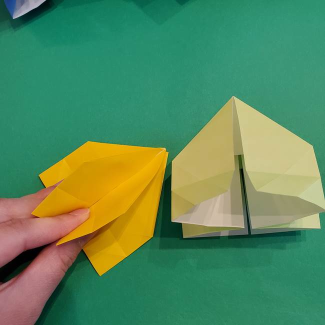 折り紙の花火 12枚でつくる意外と簡単な作り方折り方②組み立て(2)