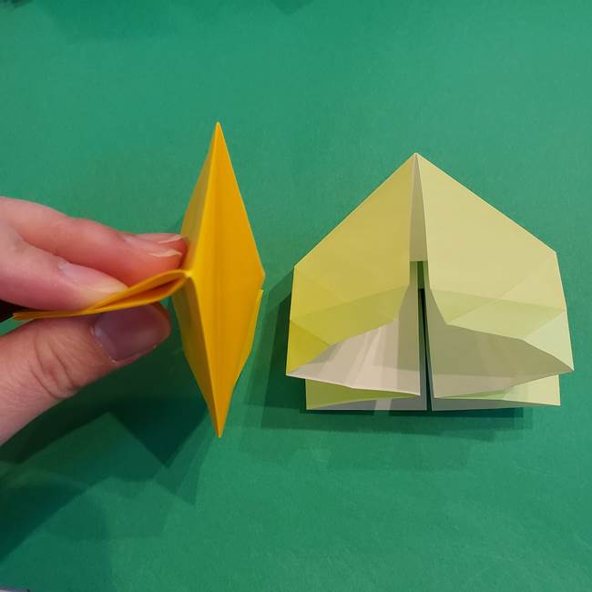 折り紙の花火 12枚でつくる意外と簡単な作り方折り方②組み立て(3)