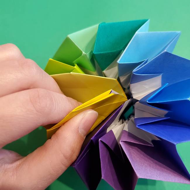 折り紙の花火 12枚でつくる意外と簡単な作り方折り方②組み立て(34)