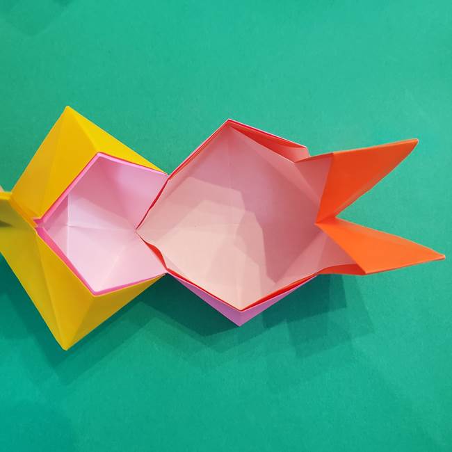 折り紙の花火 8枚でつくる簡単な折り方作り方②組み立て(10)