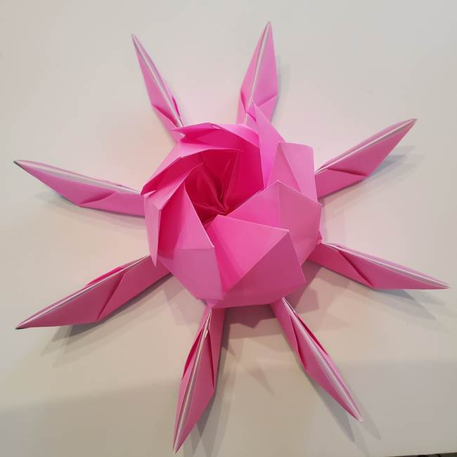 折り紙の蓮(ハス)の花☆立体的な作り方折り方③完成(20)