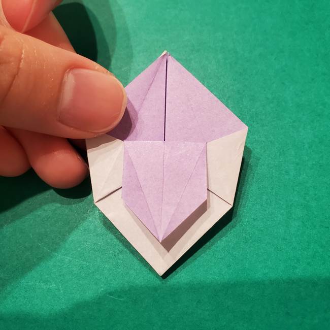 6 月の折り紙 あじさいを立体に折る折り方作り方(23)