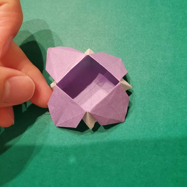 6 月の折り紙 あじさいを立体に折る折り方作り方(32)