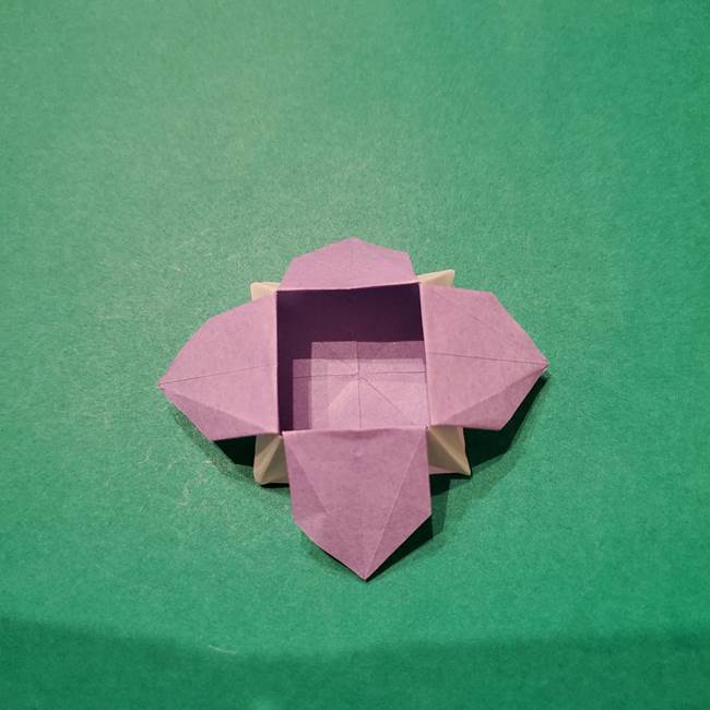 6 月の折り紙 あじさいを立体に折る折り方作り方(36)