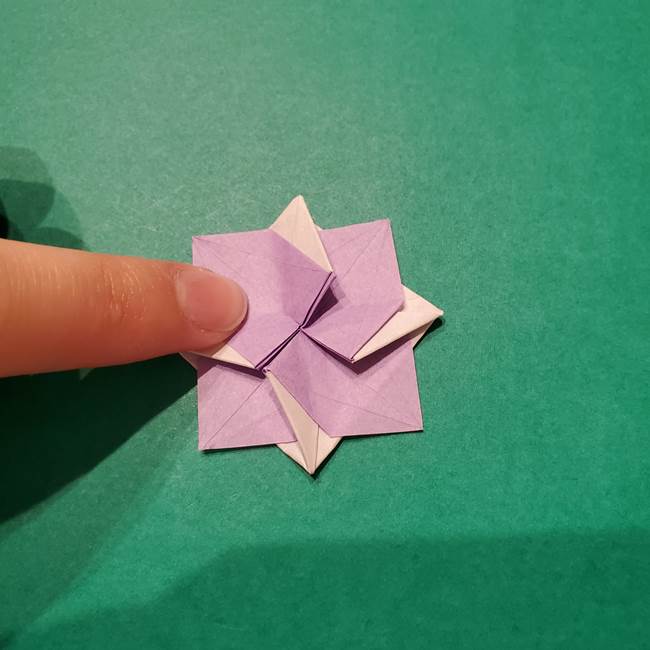 6 月の折り紙 あじさいを立体に折る折り方作り方(39)