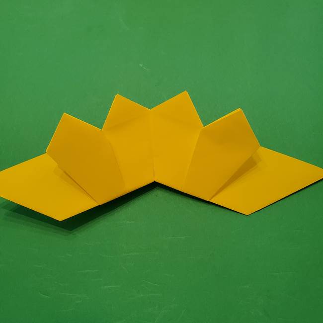 ひまわりの折り紙(8枚の花びら)の折り方作り方③組み合わせ(9)