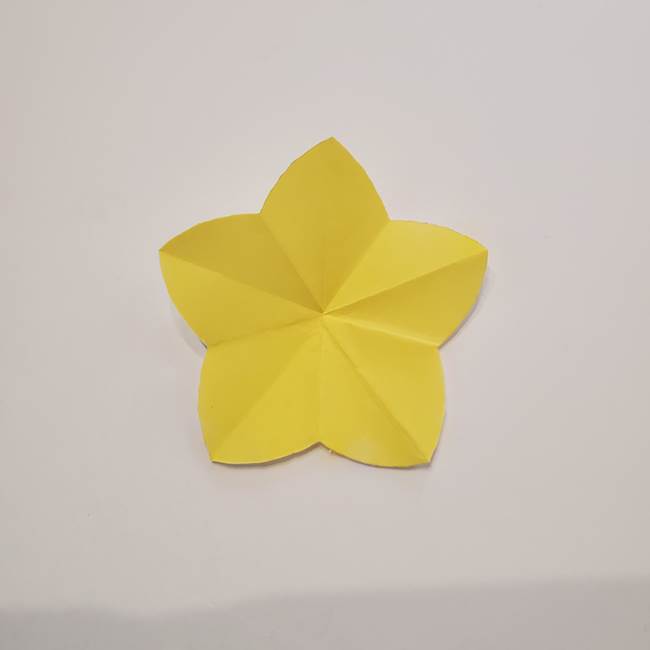 折り紙のひまわり メダルとコースターの折り方作り方①花びら(8)