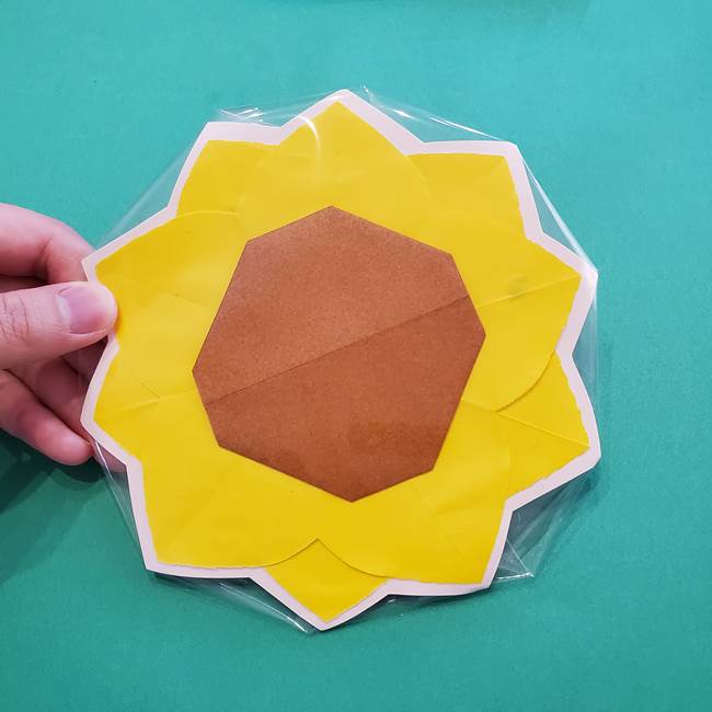 折り紙のひまわり メダルとコースターの折り方作り方③コースター(8)