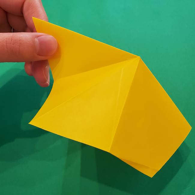 折り紙の星を1枚でつくる難しい作り方折り方②折る(1)