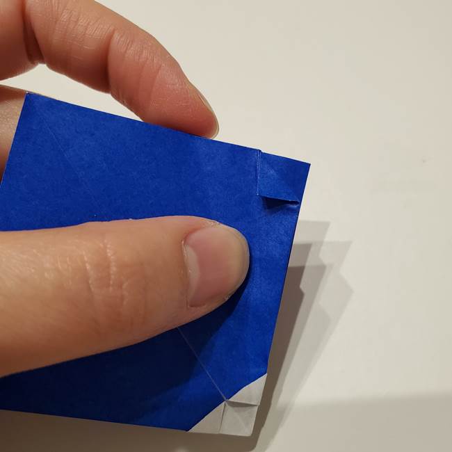桔梗の花を折り紙一枚で立体的につくる折り方(21)