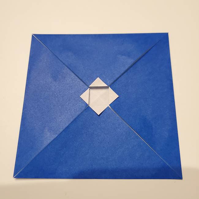 桔梗の花を折り紙一枚で立体的につくる折り方(8)