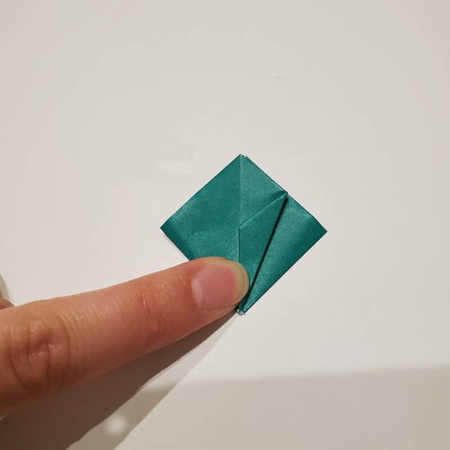 桔梗の葉っぱの折り紙 簡単な折り方作り方②ガク(18)