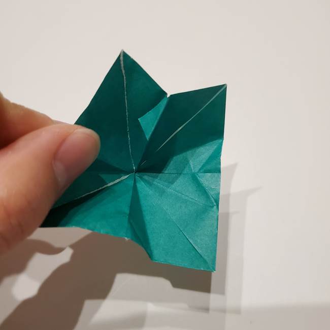 桔梗の葉っぱの折り紙 簡単な折り方作り方②ガク(26)