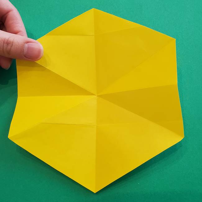 水仙の折り紙 平面の折り方作り方①準備(18)