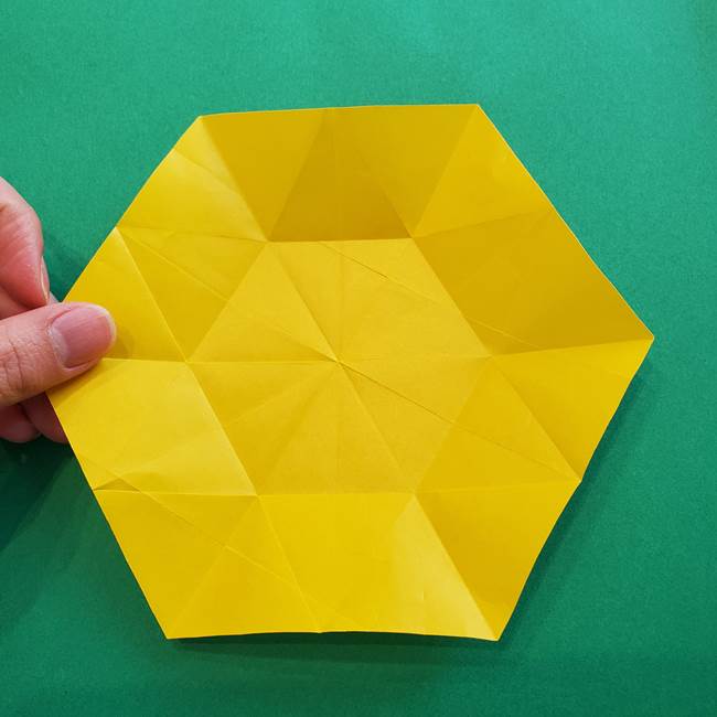 水仙の折り紙 平面の折り方作り方②花(14)