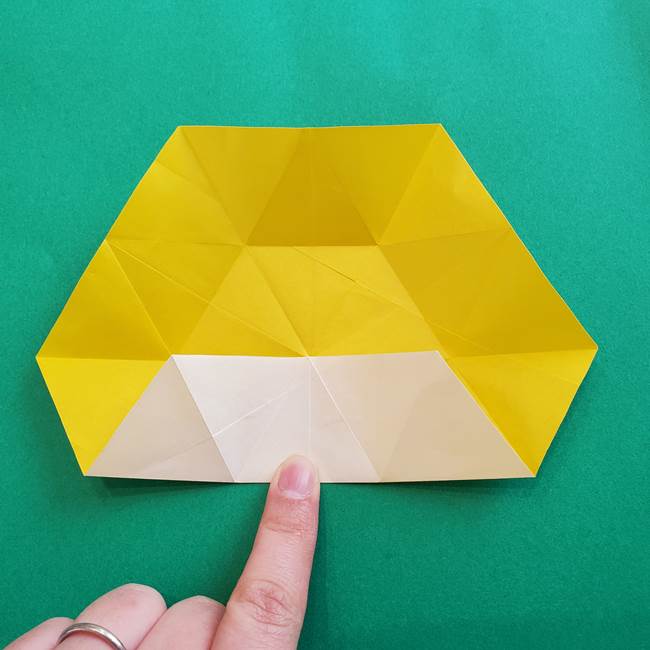 水仙の折り紙 平面の折り方作り方②花(15)