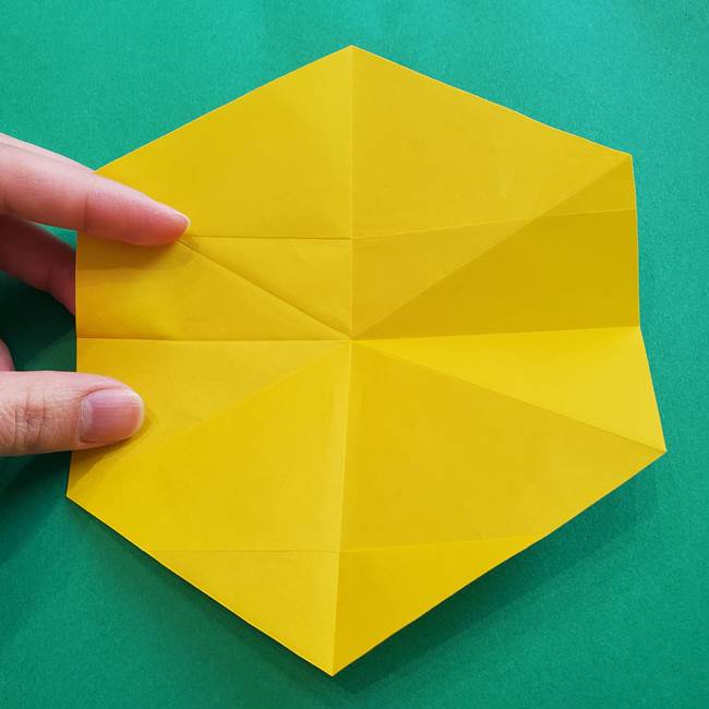 水仙の折り紙 平面の折り方作り方②花(2)