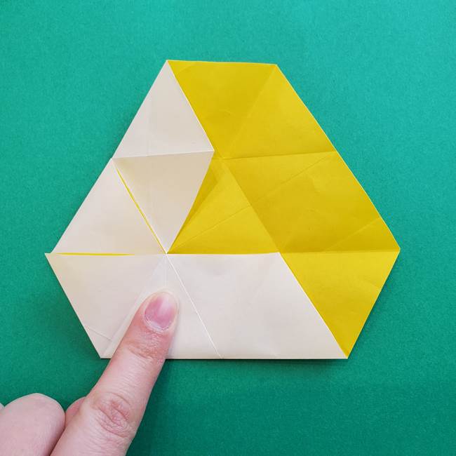 水仙の折り紙 平面の折り方作り方②花(24)