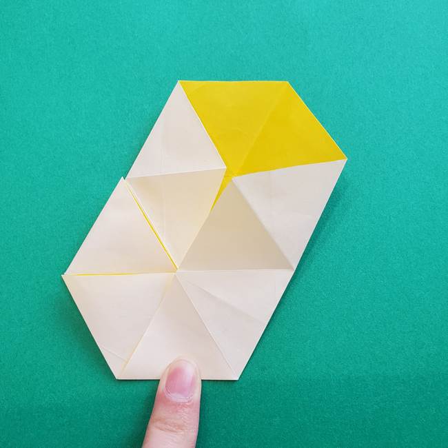 水仙の折り紙 平面の折り方作り方②花(25)