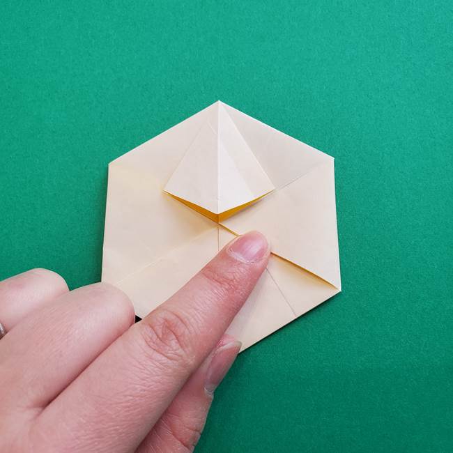 水仙の折り紙 平面の折り方作り方②花(37)