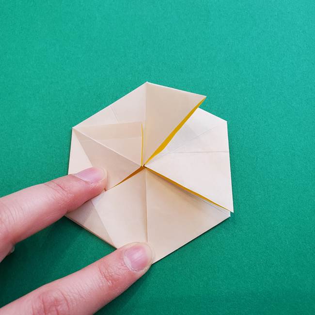 水仙の折り紙 平面の折り方作り方②花(38)