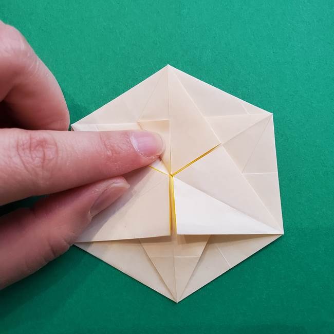 水仙の折り紙 平面の折り方作り方②花(43)