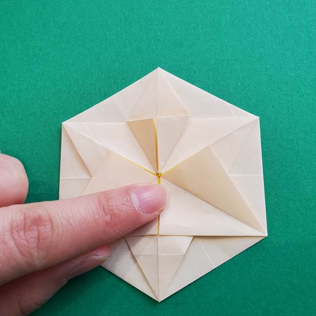 水仙の折り紙 平面の折り方作り方②花(44)