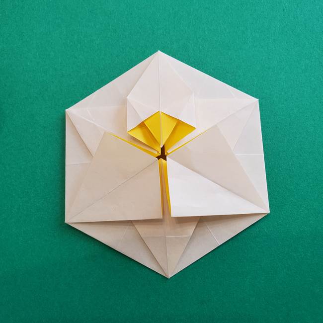 水仙の折り紙 平面の折り方作り方②花(47)