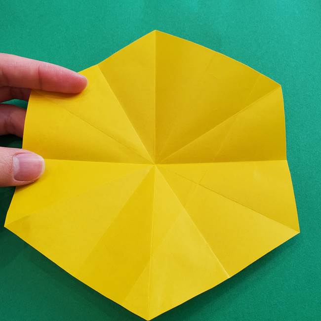 水仙の折り紙 平面の折り方作り方②花(5)
