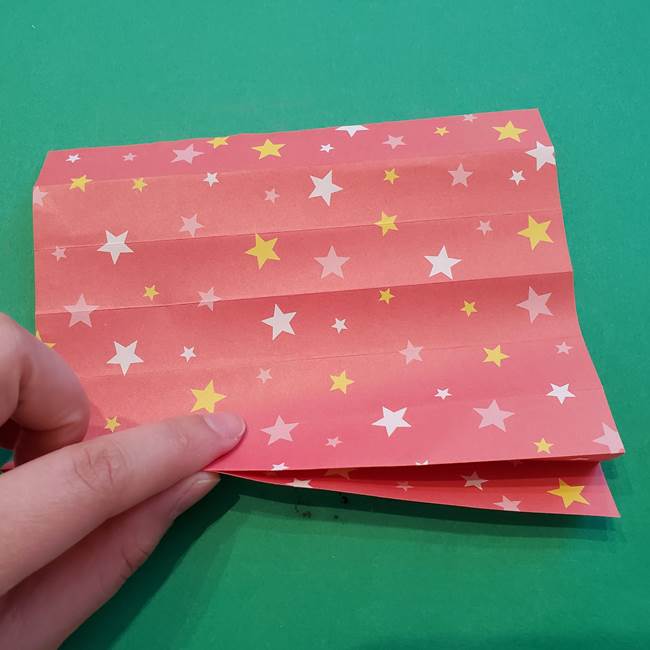 誕生日の飾り付け 折り紙の星を大量につなげて手作りガーランドの作り方①折る(14)