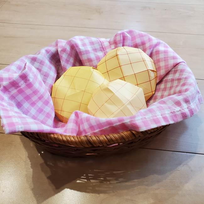 折り紙 メロンパンの折り方作り方は簡単 子供と手作りままごと遊び 子供と楽しむ折り紙 工作