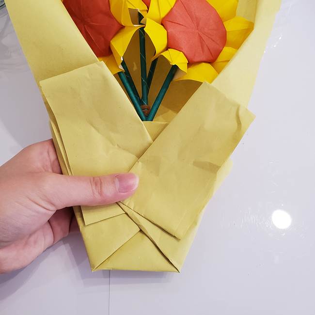 ひまわりの折り紙 立体的な花束とブーケの作り方②花束(5)