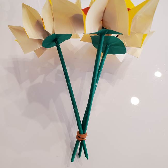 ひまわりの折り紙 立体的な花束とブーケの作り方③ブーケ(4)