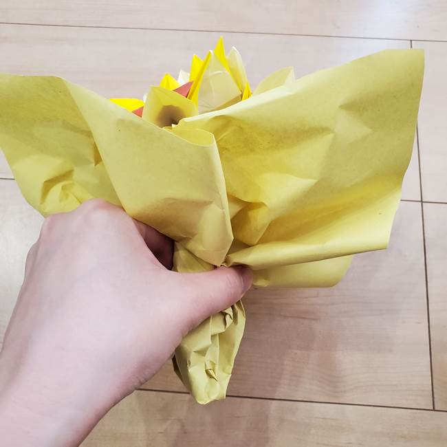 ひまわりの折り紙 立体的な花束とブーケの作り方④ブーケ(3)