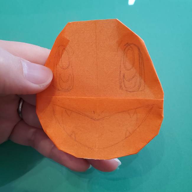 ヒトカゲの折り紙の簡単な折り方作り方④完成(1)