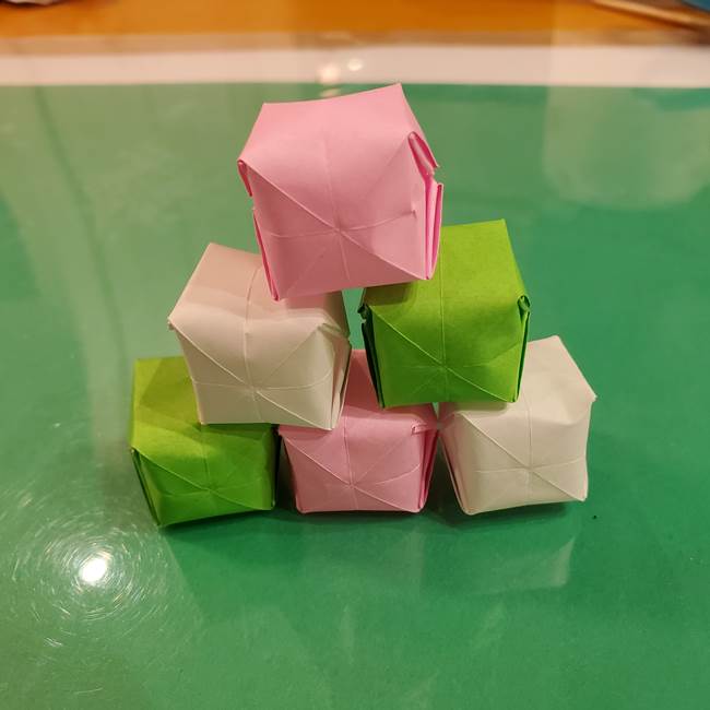 お月見団子の折り紙 立体 の折り方作り方 十五夜に手作りしたい工作を紹介 子供と楽しむ折り紙 工作