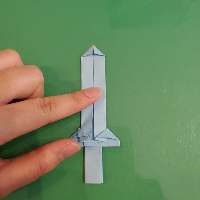 折り紙 マイクラの剣の折り方作り方 ダイヤやネザライト装備を手作り 子供と楽しむ折り紙 工作