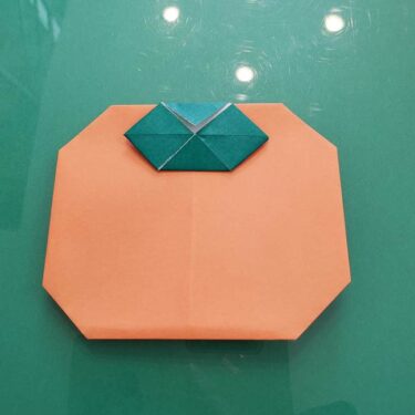 ほおずきの折り紙 平面で簡単な折り方作り方 お盆の季節に鬼灯を手作り 子供と楽しむ折り紙 工作