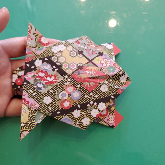 折り紙 縁起物の亀(立体)の折り方作り方(27)
