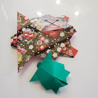 折り紙 縁起物の亀(立体)は簡単なのにリアル！長寿のお祝いにも【折り方作り方】