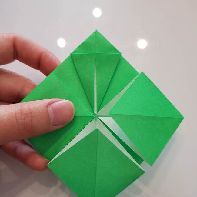 菊の折り紙 1枚で簡単にできる作り方折り方(26)