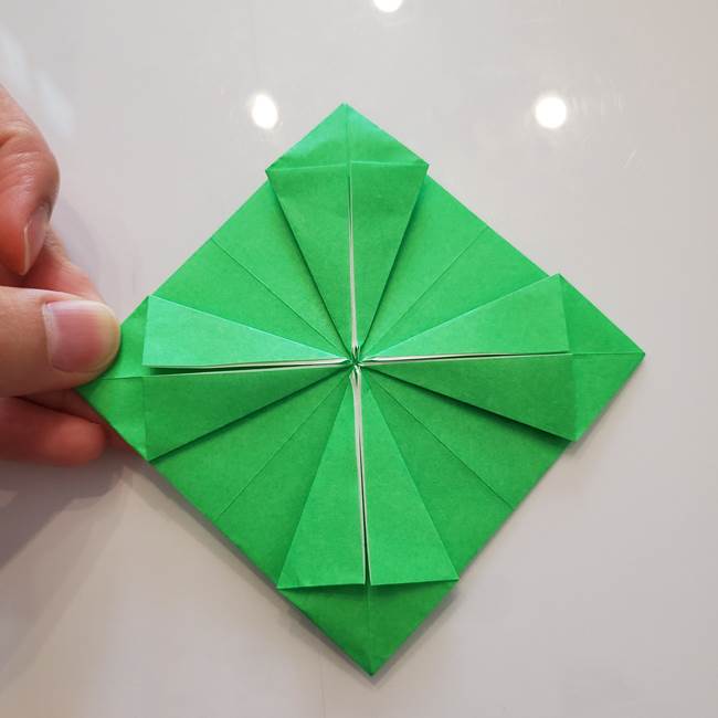 菊の折り紙 1枚で簡単にできる作り方折り方(27)