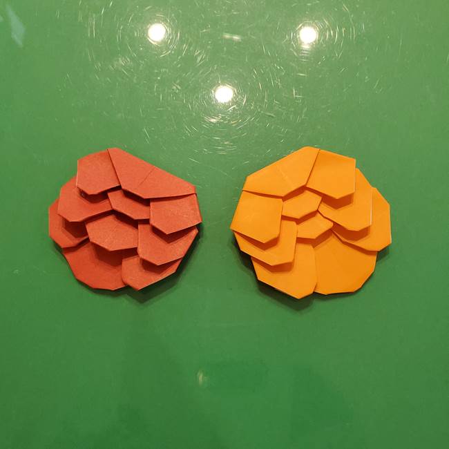 松ぼっくりの折り紙 平面で簡単な作り方折り方 子供と秋に松かさ製作 子供と楽しむ折り紙 工作