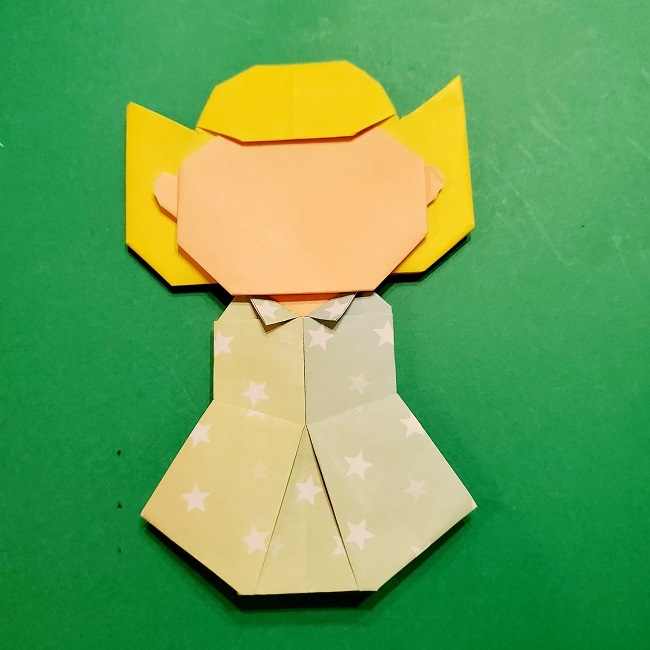 スヌーピーの女の子サリー(全身)の折り紙＊折り方作り方⑦完成 (2)