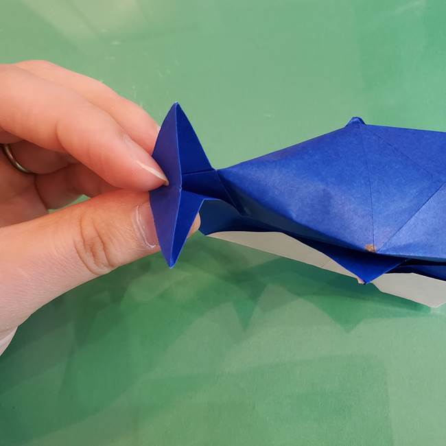 折り紙の箱クジラ(立体)折り方作り方(79)