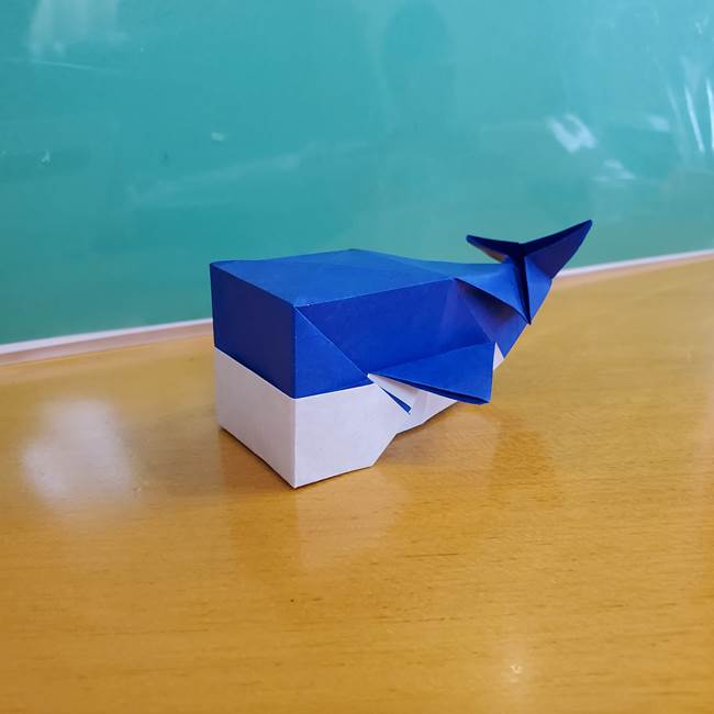 折り紙の箱クジラ(立体)折り方作り方(87)