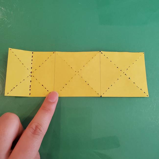 連鶴 稲妻の折り方作り方①折り紙を用意する(13)