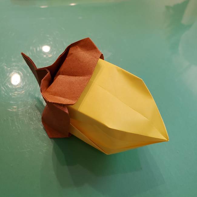 どんぐりの折り紙 立体的でも簡単 リアルでかわいい折り方作り方 子供と楽しむ折り紙 工作