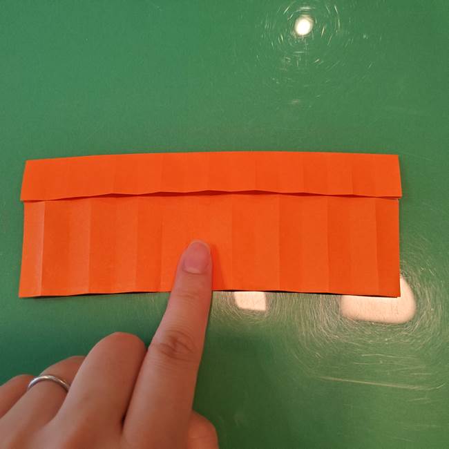 かぼちゃの折り紙 立体で難しいジャックオーランタンの折り方作り方②折る(1)
